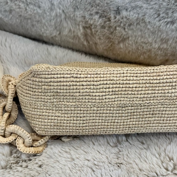NWOT Sezane Isabelle Raffia Shoulder Bag
PERFECT BRAND-NEW CONDITION - Picture 7 of 10